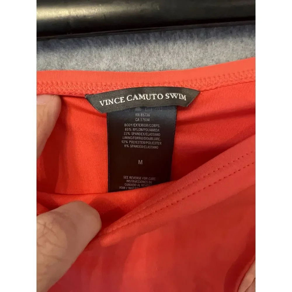 Vince Camuto try hard